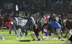 VFF chia buồn bóng đá Indonesia sau thảm kịch