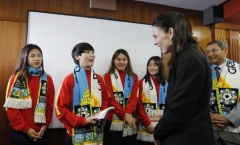 Thủ tướng New Zealand thăm hỏi HLV Mai Đức Chung, chấn thương của Chương Thị Kiều