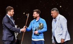 Messi nhận hai vinh dự đặc biệt từ CONMEBOL
