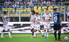 Martinez lập siêu phẩm, Inter run rẩy trên đỉnh Serie A