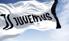 UEFA mở cuộc điều tra Juventus