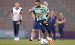 Neymar trở lại tập luyện