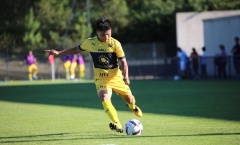 Quang Hải cạn hy vọng với Pau FC: Tính gì cho tương lai