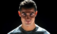 Ronaldo cười tinh quái vì biết sẽ giành giải 'The Best'