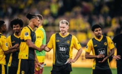 Dortmund bị đánh bật khỏi top 4