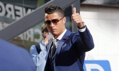 Ronaldo: 'Trong 20 năm qua à? Tôi giỏi nhất!'