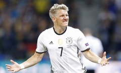 Đồng đội kêu gọi Mourinho kiên nhẫn với Schweinsteiger