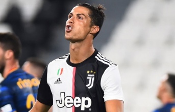 Ronaldo đòi Juventus gần 20 triệu euro