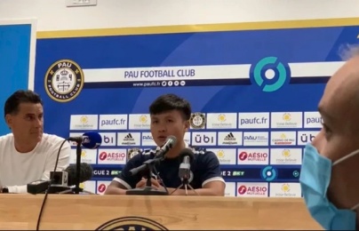  Quang Hải cho thấy bản lĩnh và tham vọng ở họp báo ra mắt Pau FC 