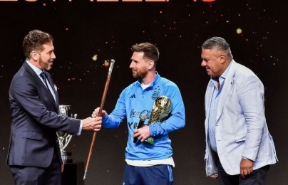  Messi nhận hai vinh dự đặc biệt từ CONMEBOL 