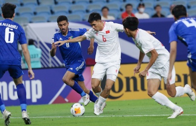  "Khởi đầu gặp Kuwait, U23 Việt Nam căng cứng và bối rối" 