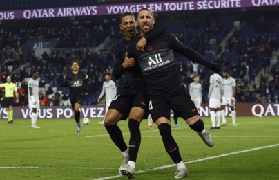  Ramos ghi bàn đầu tiên cho PSG 
