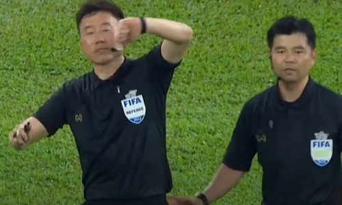 Trọng tài gây tranh cãi ở trận thua của Thái Lan|xem aff cup