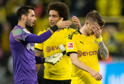 Dortmund văng khỏi top 6, Reus như muốn rơi nước mắt