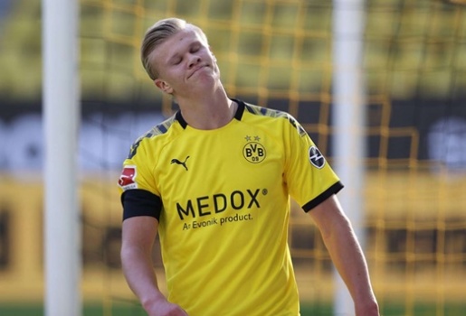 Dortmund bị VAR vạch mặt, Haaland đăng đàn tố cáo gay gắt