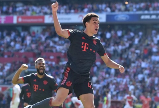 5 trận đấu then chốt giúp Bayern vô địch Bundesliga