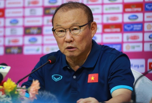 HLV Park: 'Tôi hỏi ý Quang Hải trước khi cho cậu ấy đá 90 phút'