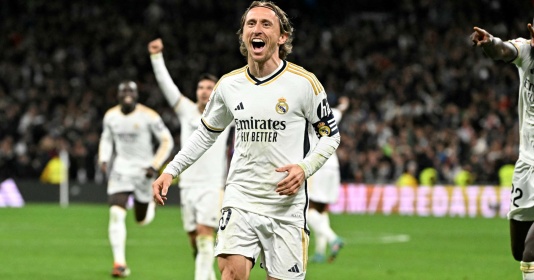 Modric mang tới cơn đầu cho HLV Ancelotti