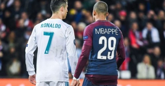 5 CLB Ronaldo có thể đến: Xuất hiện kịch bản trong mơ với NHM | Bóng Đá