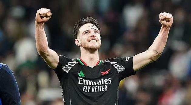 Rio Ferdinand: Declan Rice sẽ chọn Man United nếu nhận mức lương ngang với Arsenal