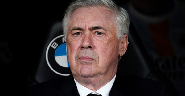 Ancelotti phá vỡ im lặng về tương lai tại Real