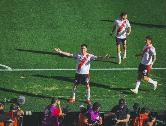 Ngó lơ MU, Franco Mastantuono chờ đợi Real Madrid gửi đề nghị