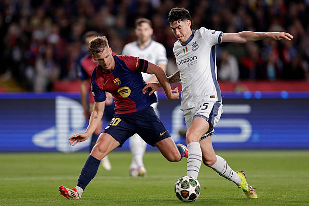 CĐV Barca: "Dani Olmo thật vô dụng, một cầu thủ tệ hại"