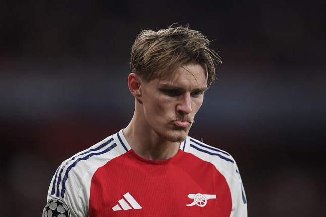 Đề xuất tước băng đội trưởng của Odegaard ở Arsenal