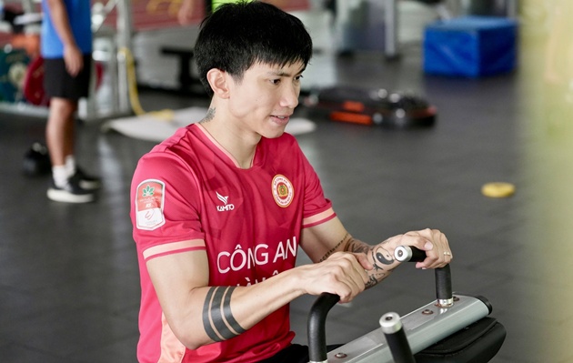 CAHN quyết giữ Văn Hậu