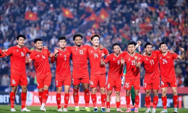 Điểm tin bóng đá Việt Nam 2/5: Truyền thông Malaysia nói gì về Việt Nam?; CAHN giữ chân Văn Hậu