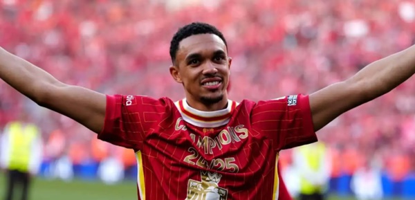Real muốn đăng ký Arnold sớm, Liverpool đưa ra hai điều kiện