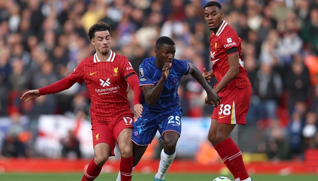 Paul Merson chỉ ra yếu tố giúp Chelsea đánh bại Liverpool