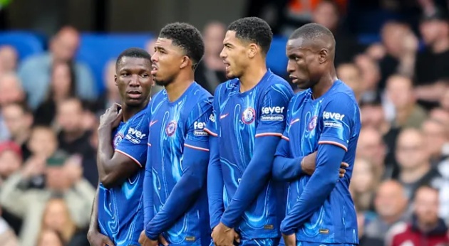 Carragher dự đoán top 4 Premier League: Chelsea khó chen chân, Arsenal có thể rớt xuống thứ 4