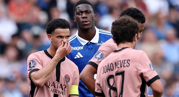 PSG gục ngã trước ngày quyết đấu Arsenal
