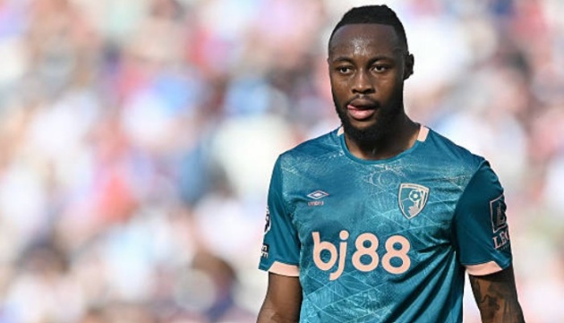 Semenyo và quả ném biên khiến Arsenal ôm hận