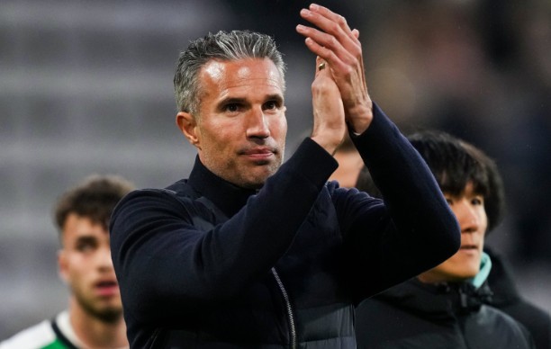Van Persie thắng 7 trận liền với Feyenoord