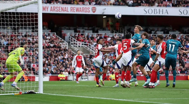 Arsenal tái lập kỷ lục đáng quên sau thất bại trước Bournemouth