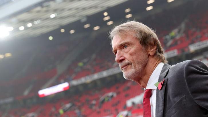 Việc Sir Jim Ratcliffe bán OGC Nice sẽ ảnh hưởng gì đến Manchester United?
