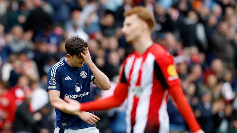 Brentford 4-3 Man Utd: Schade bùng nổ; Diallo thắp hy vọng phút cuối
