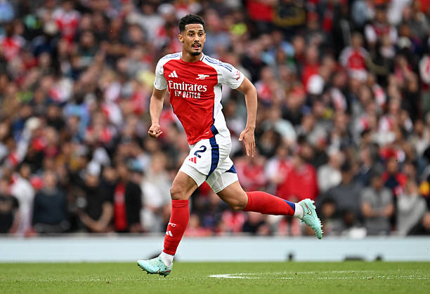 Saliba và bài học từ Alexander-Arnold: Arsenal phải hành động sớm