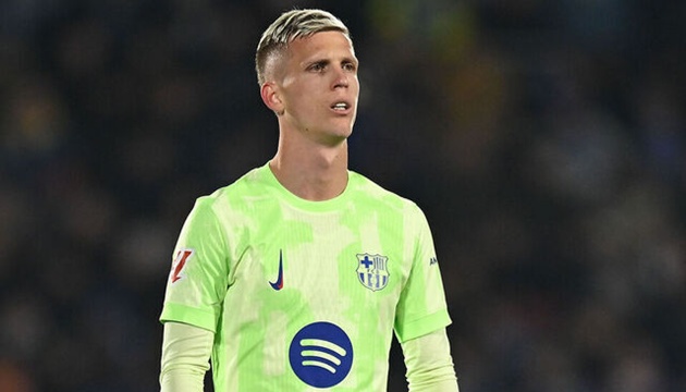 CĐV nổi giận, yêu cầu Dani Olmo rời sân sau sai lầm trước Inter