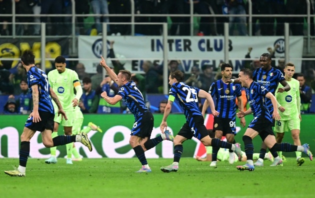Trận cầu Inter 4-3 Barcelona 'tuyệt đối điện ảnh'