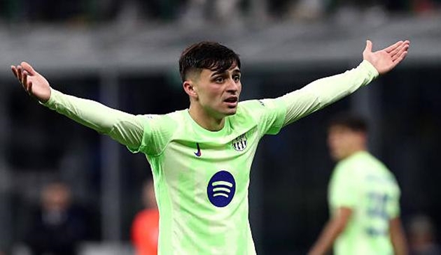 Barcelona thua trận, Pedri yêu cầu UEFA xem lại công tác trọng tài