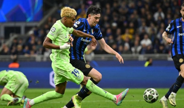 Barcelona nên học hỏi Inter thay vì chỉ trích trọng tài