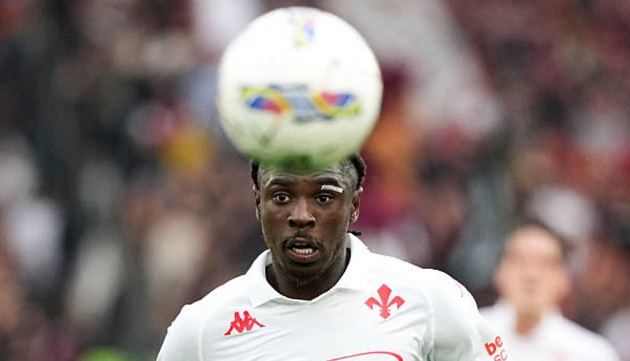 Man Utd có động thái bất ngờ với Moise Kean