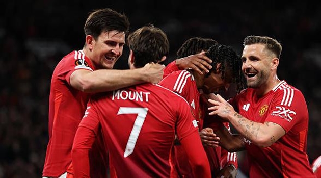 Vào chung kết Europa League, Man United vẫn không thể mang đến sự hài lòng