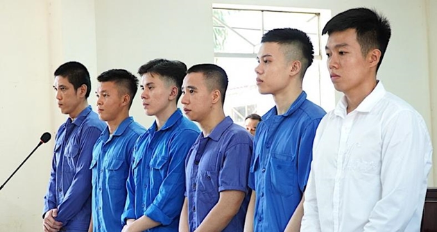 6 cựu cầu thủ lãnh án tổng 38 năm tù vì "bán độ"