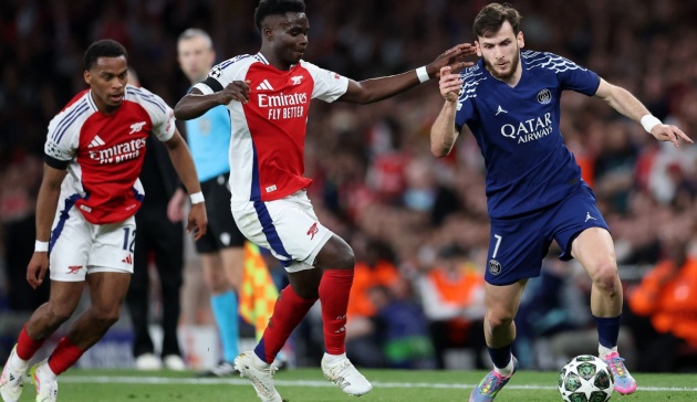 Vì sao Arsenal bỏ qua cơ hội chiêu mộ Kvaratskhelia của PSG?