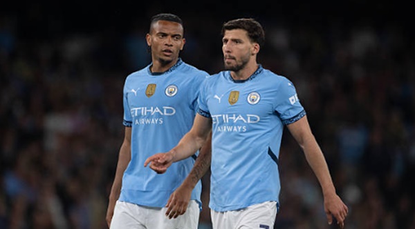 Dias: ''Southampton chỉ ngồi ì ra''