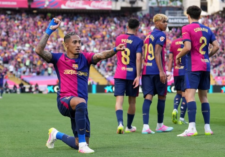 Chấm điểm Barcelona: Hàng công thăng hoa, Torres kiến tạo siêu hạng